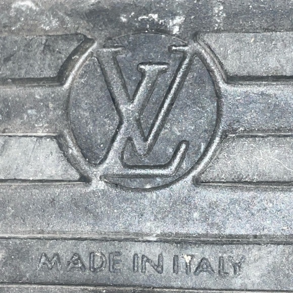 Louis Vuitton sandals - Picture 3 of 9